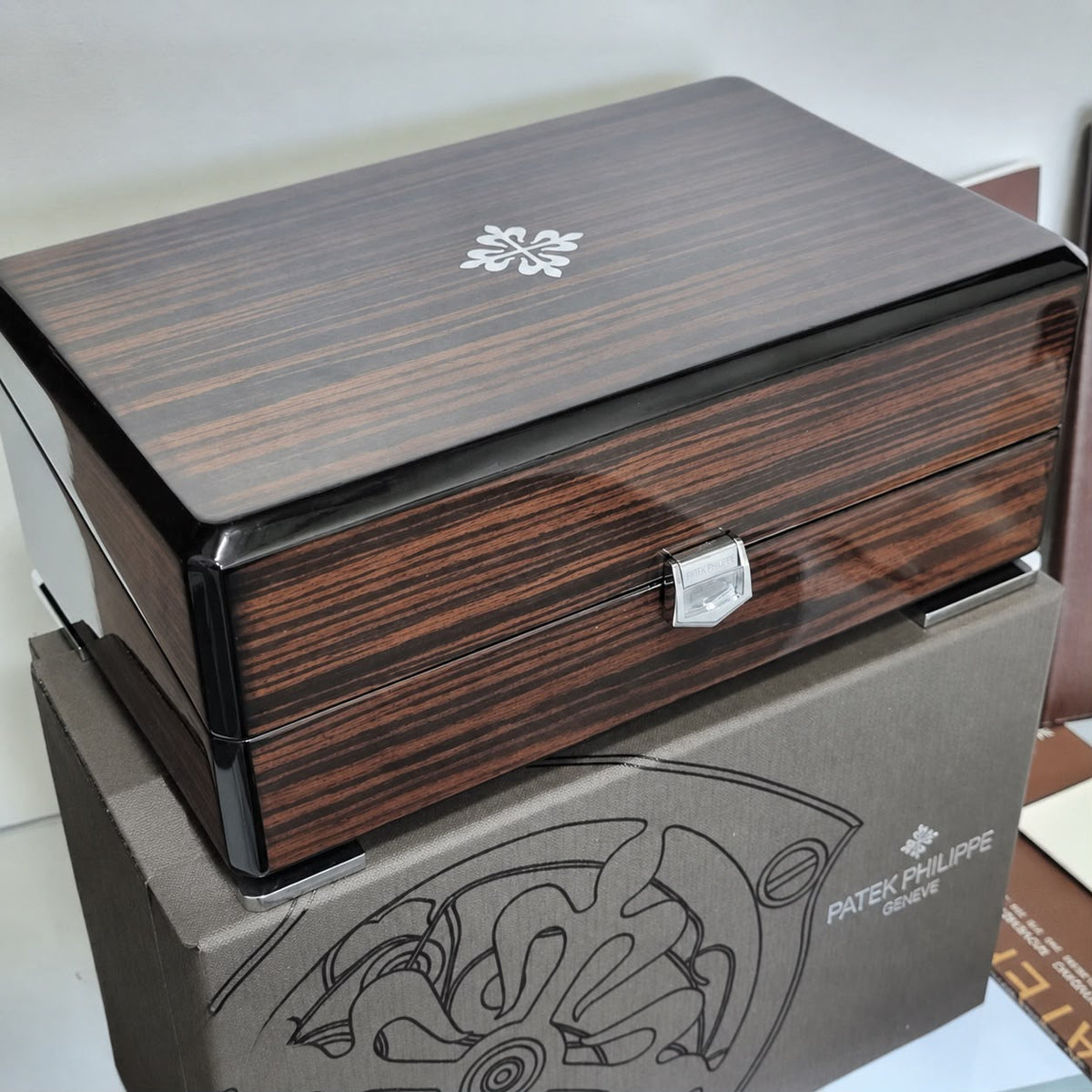 Caixa de Madeira + Certificado Patek Philippe