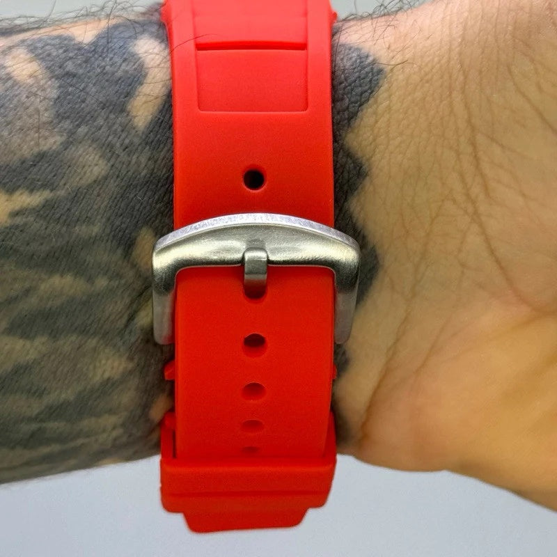 Relógio Masculino RM 056 - Pulseira de borracha - Resistente à água + Caixa
