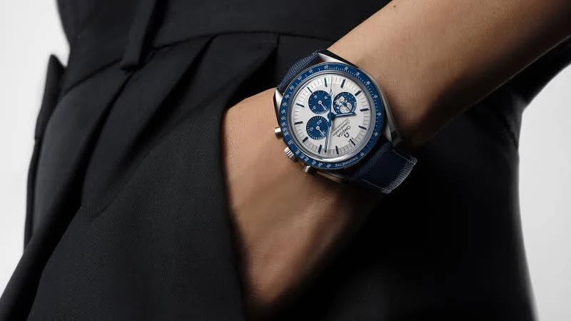 Relógio Omega Speedmaster " Snoopy Award" Anniversary Series Watch (Snoopy se movimenta) - Super Clone (Acompanha Caixa e Documentos)